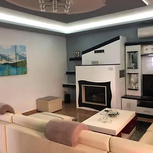 https://villa-ceni-2.albaniahotels.org